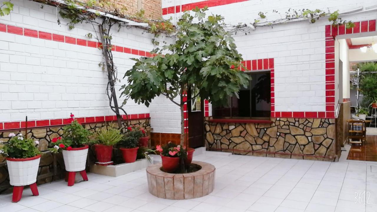 Tierra Nuestra Bed & Breakfast Tarija Exterior photo